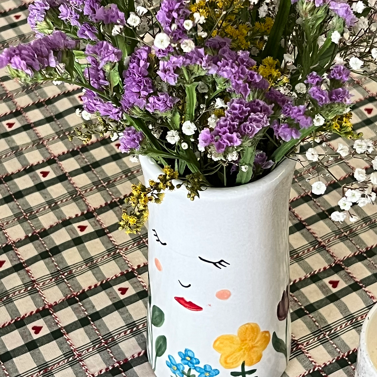 the sleeping beauty vase