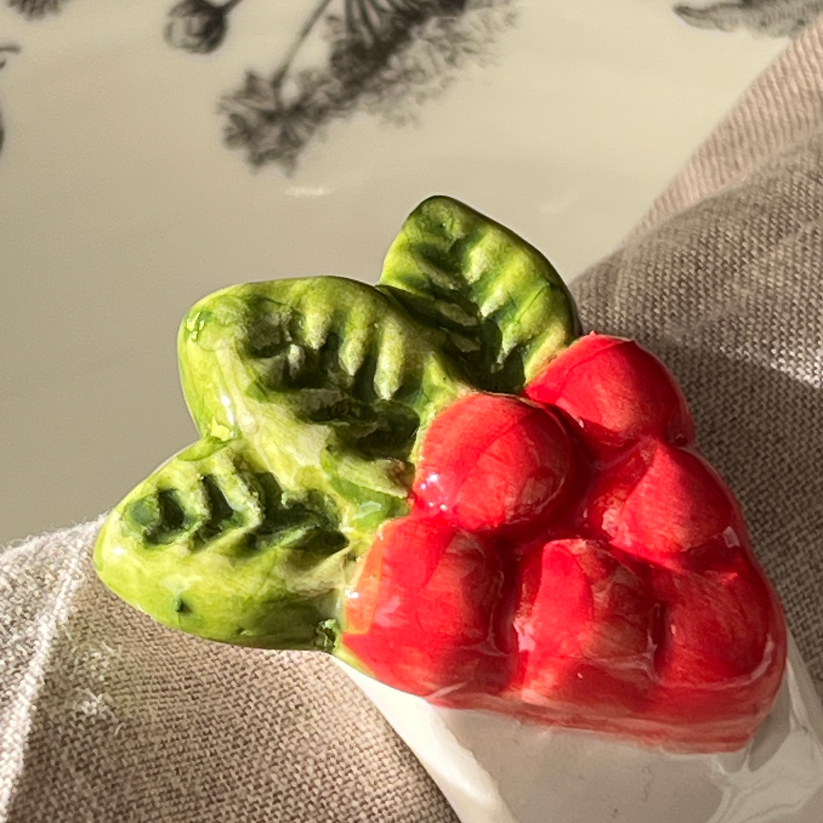 cranberry napkin rings (set of 2)