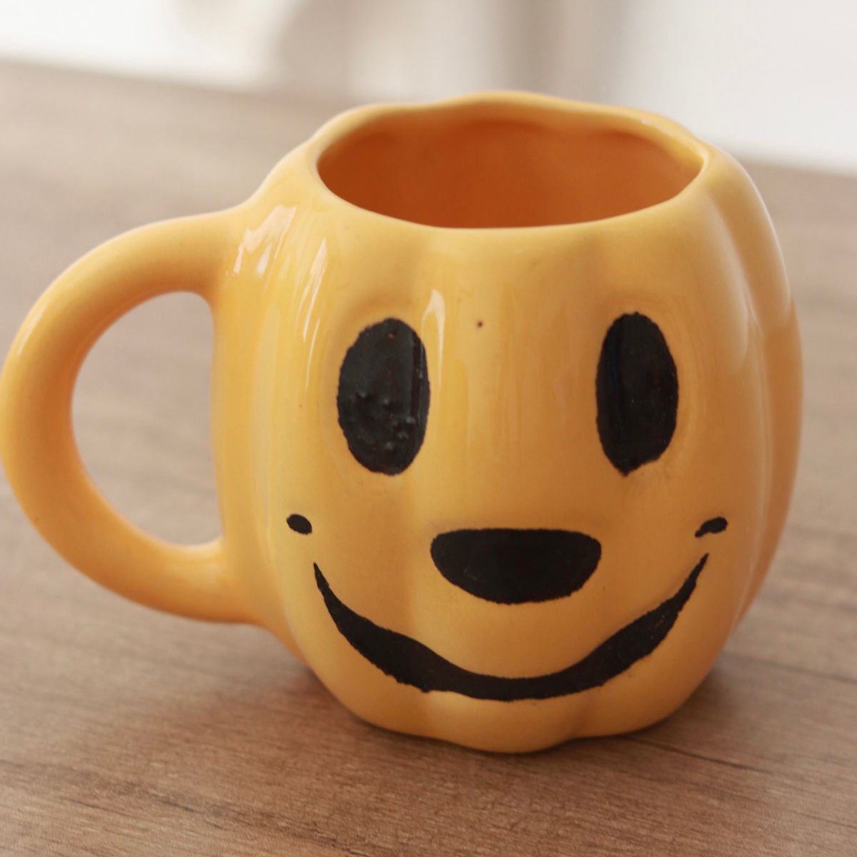 mickey pumpkin mug in yellow