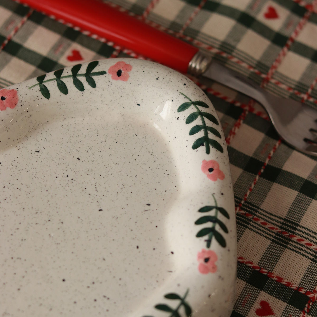 blush bouquet plate