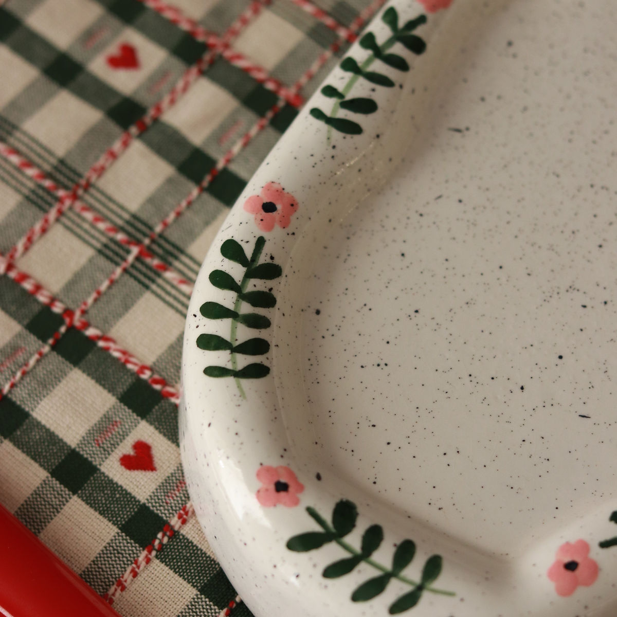 blush bouquet plate