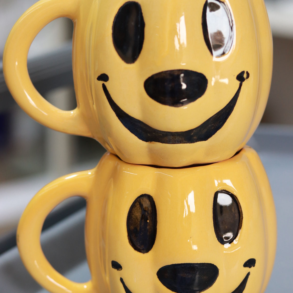 mickey pumpkin mug in yellow