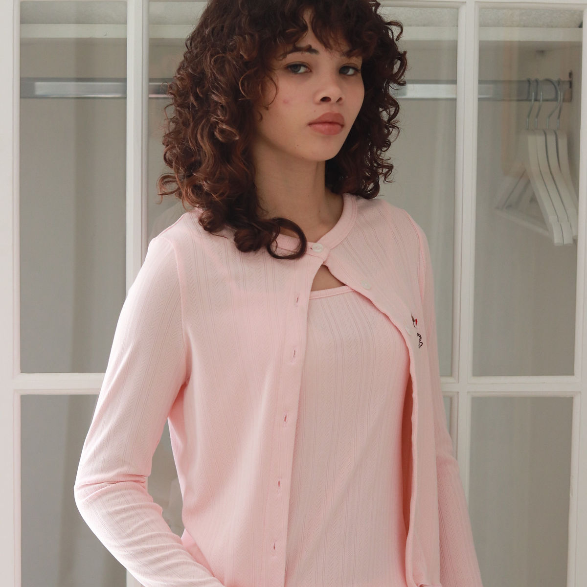 the rose macarons pj